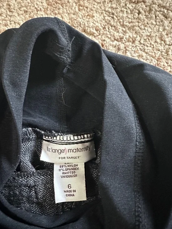 Liz Lange Maternity Black Over-Belly Support Leggings - Picture 2 of 3